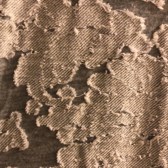 Fun Grey sweater top size medium by Urban romantics - Picture 3 of 3